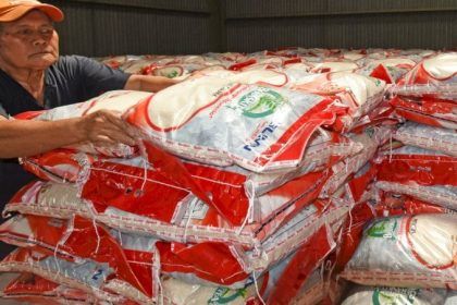 ilustrasi bansos pangan beras