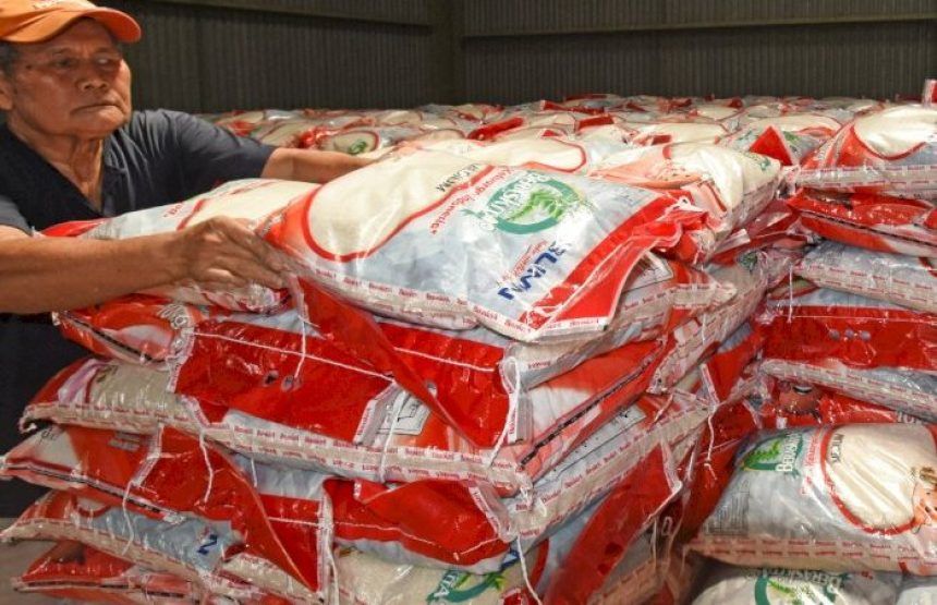 ilustrasi bansos pangan beras