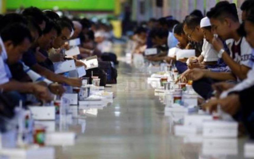 ilustrasi buka puasa bersama ramadan